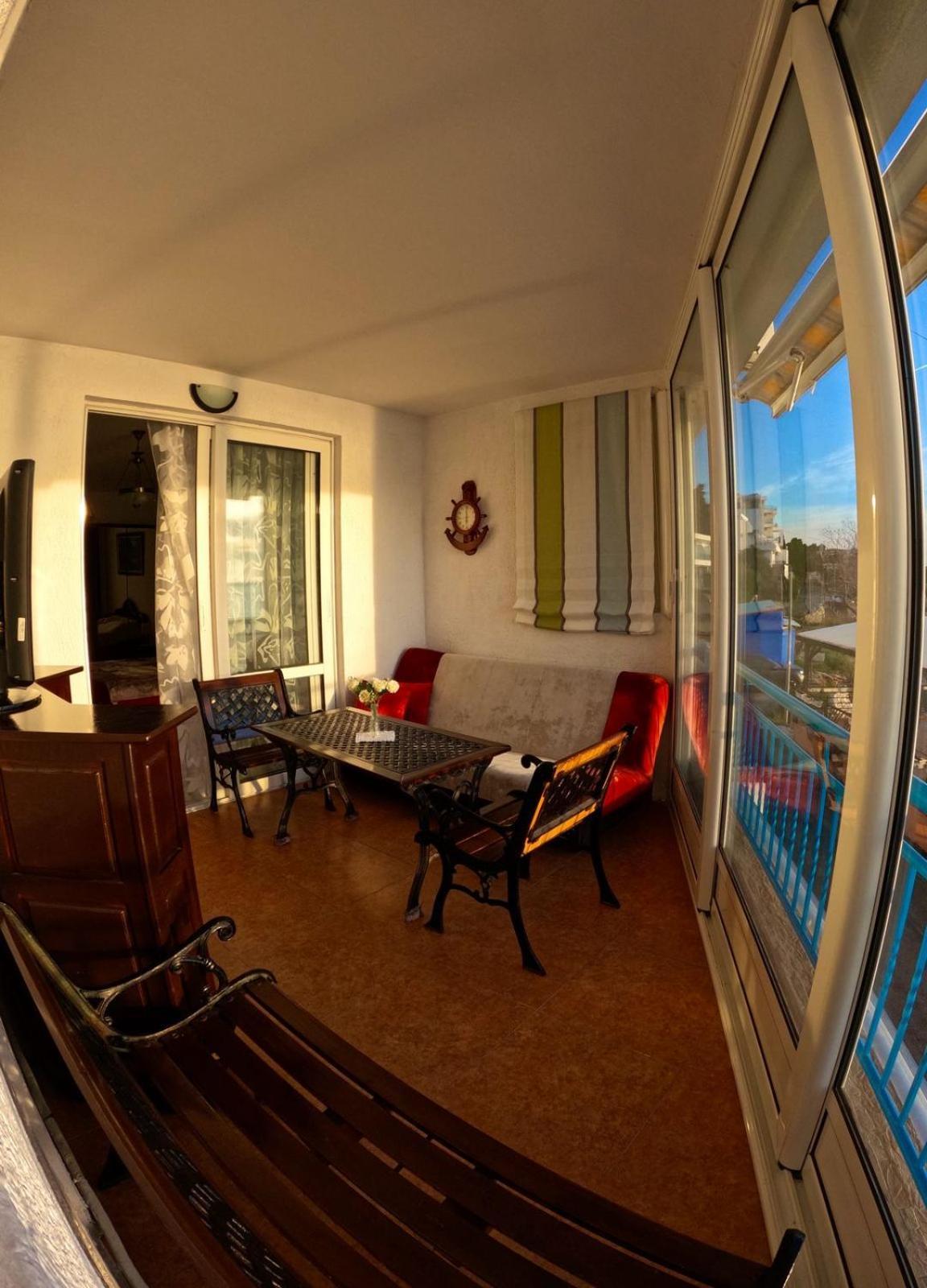 Olga Bashinskaya Apartamento Sutomore Exterior foto