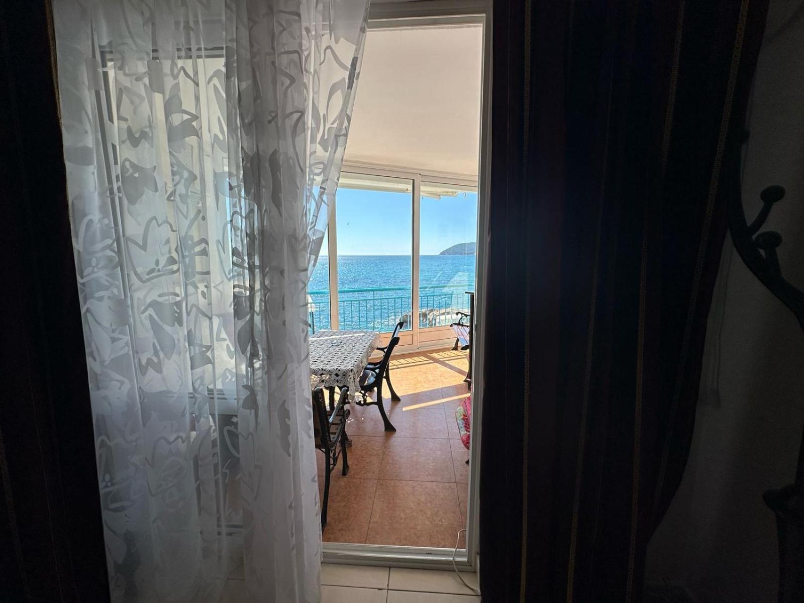 Olga Bashinskaya Apartamento Sutomore Exterior foto