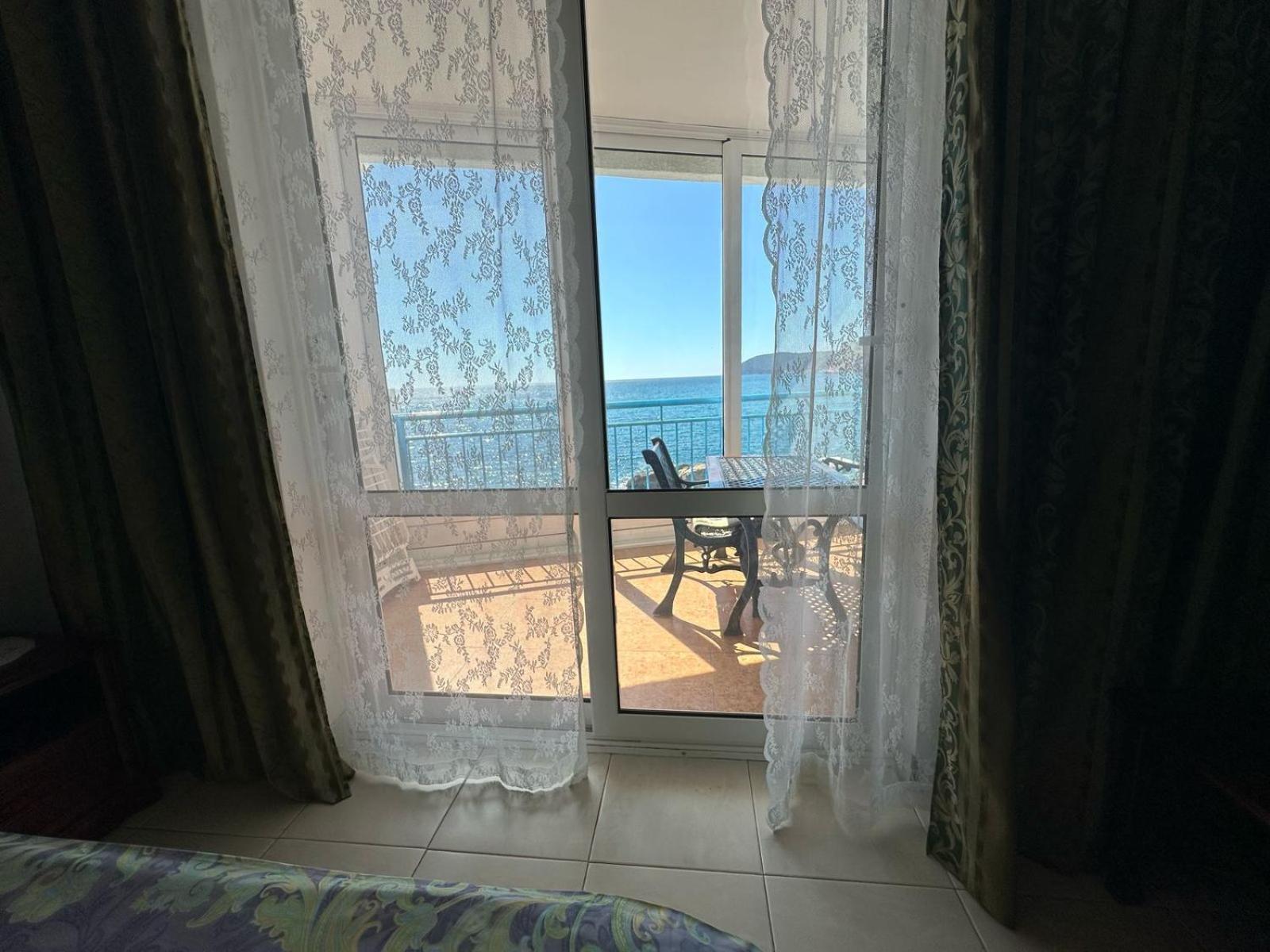 Olga Bashinskaya Apartamento Sutomore Exterior foto